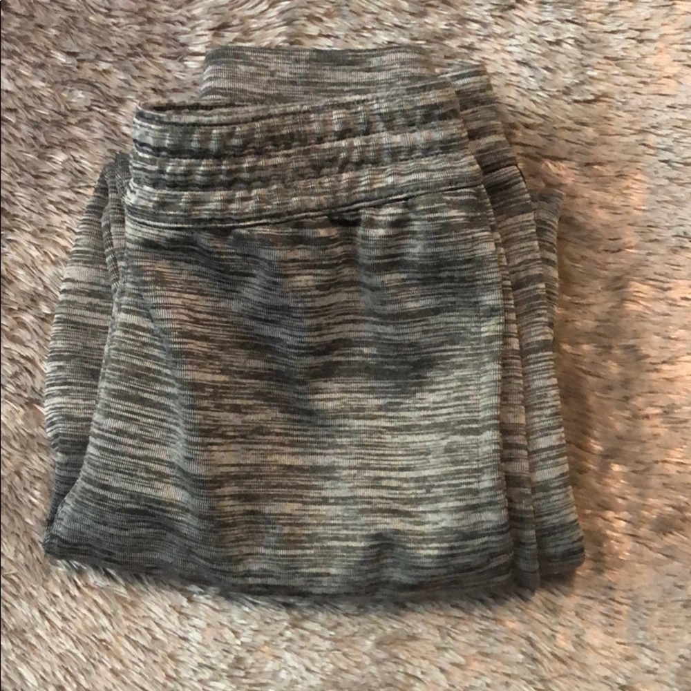 boy’s grey sweats